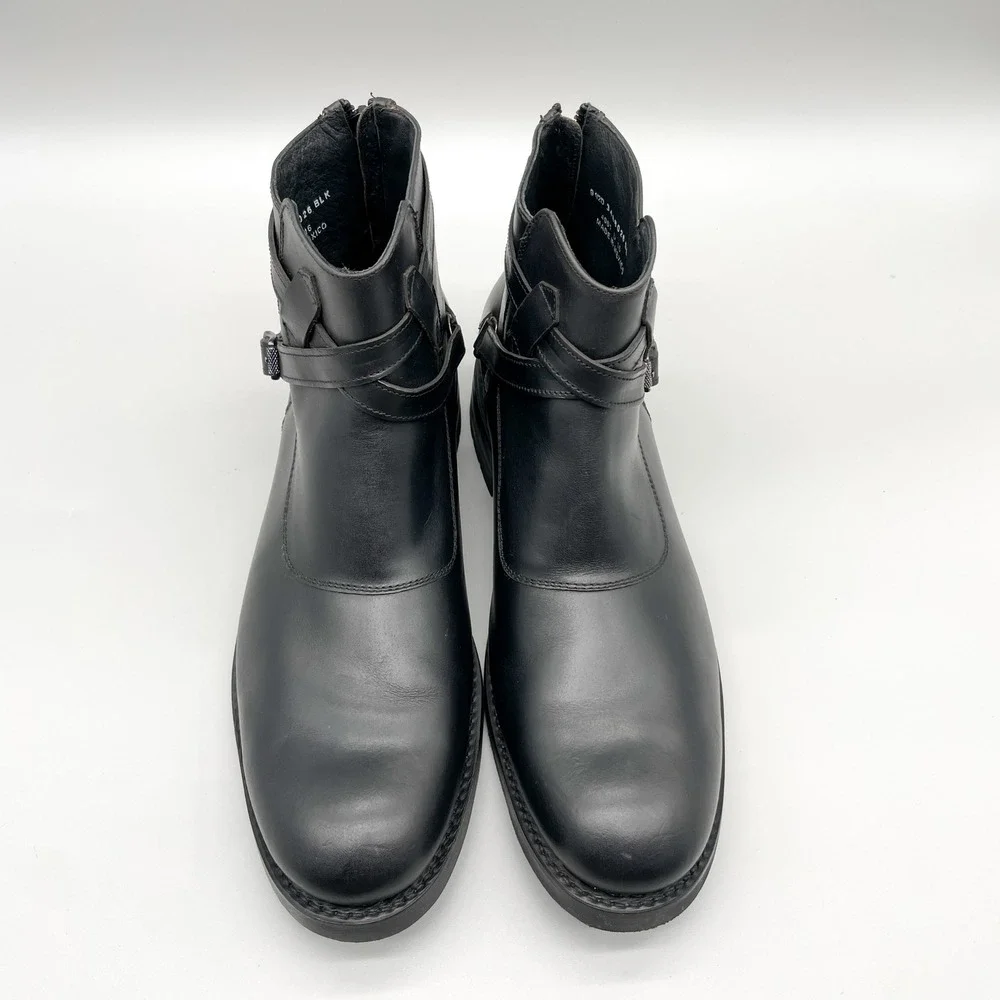 Frye goth punk